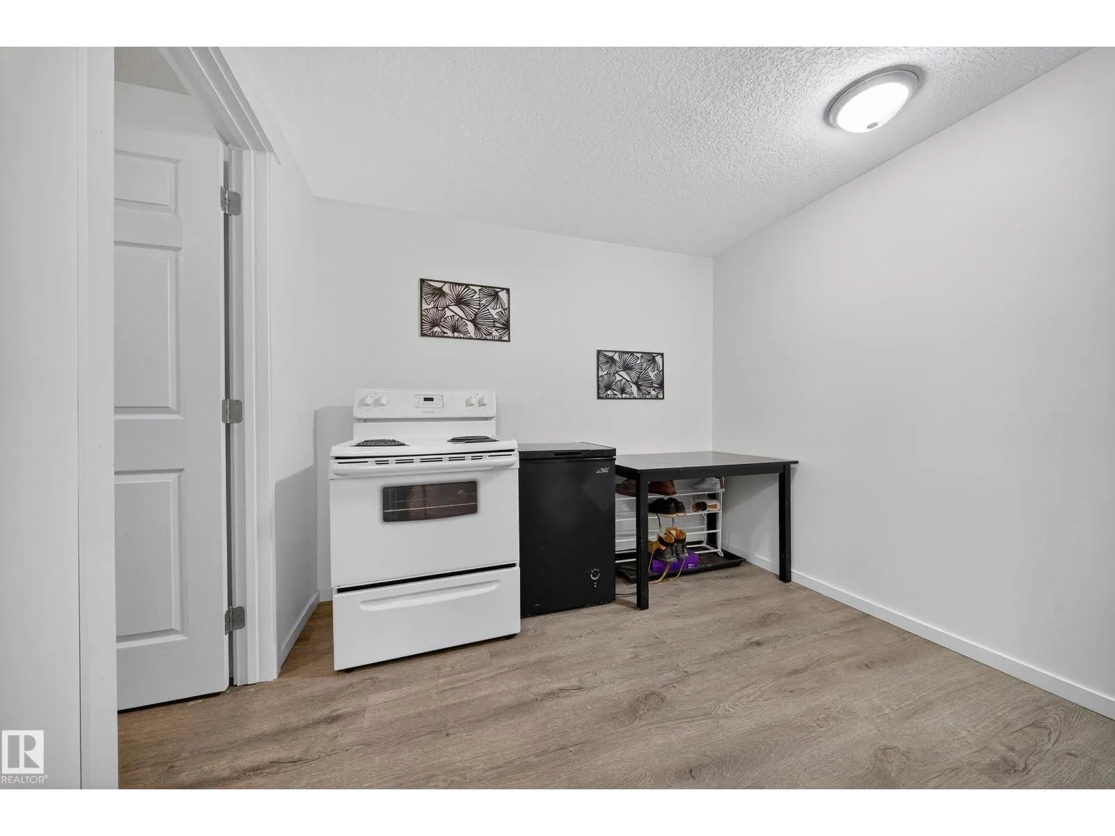 1553 LAKEWOOD RD W NW