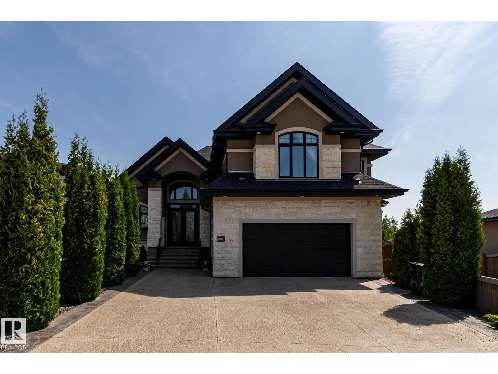 1018 HOLLANDS PT NW