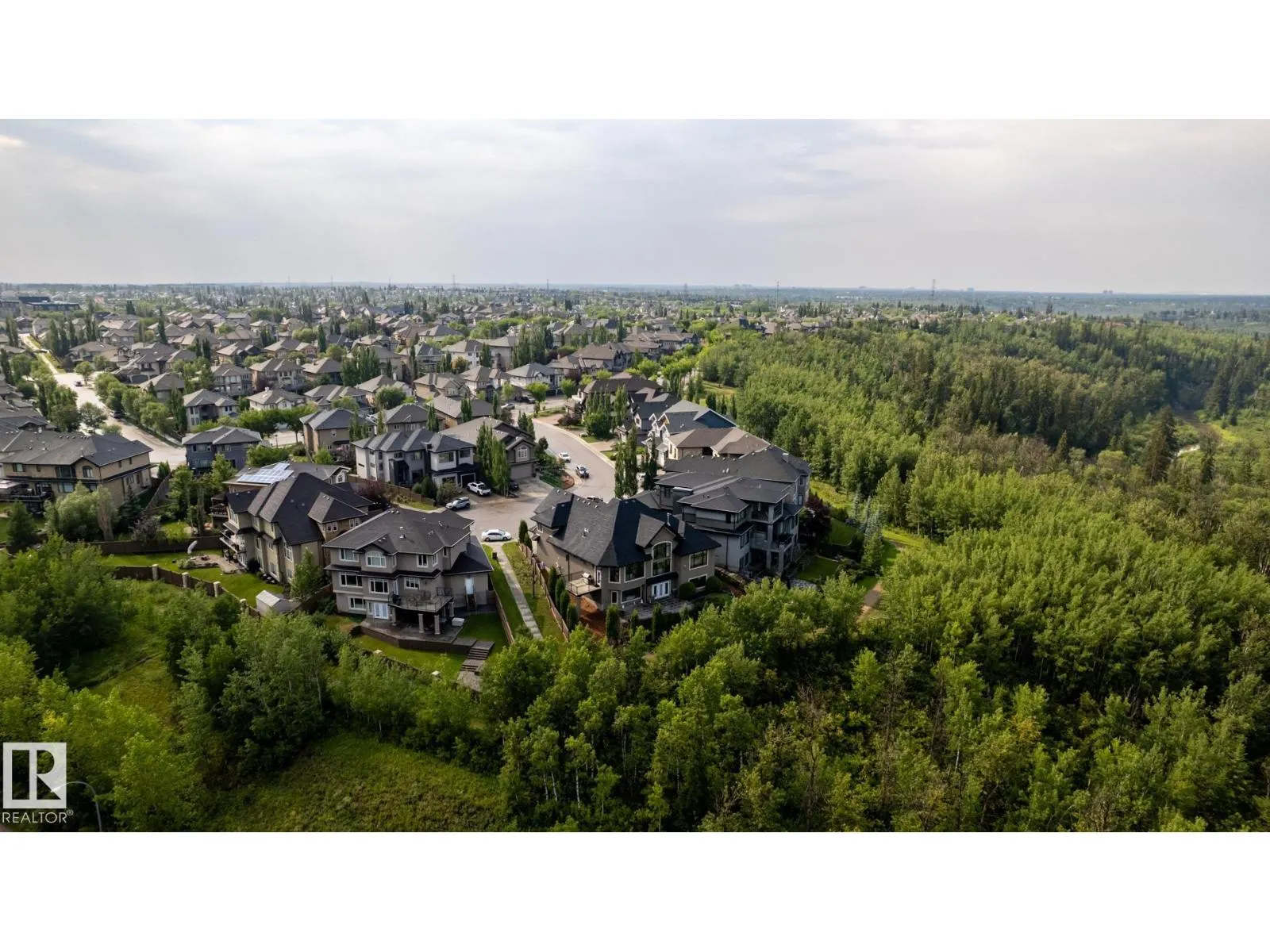 1018 HOLLANDS PT NW