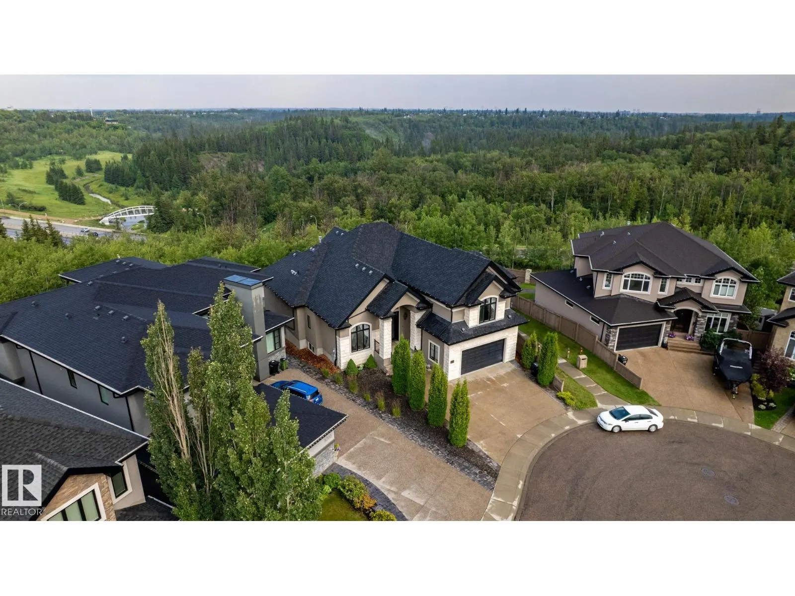 1018 HOLLANDS PT NW
