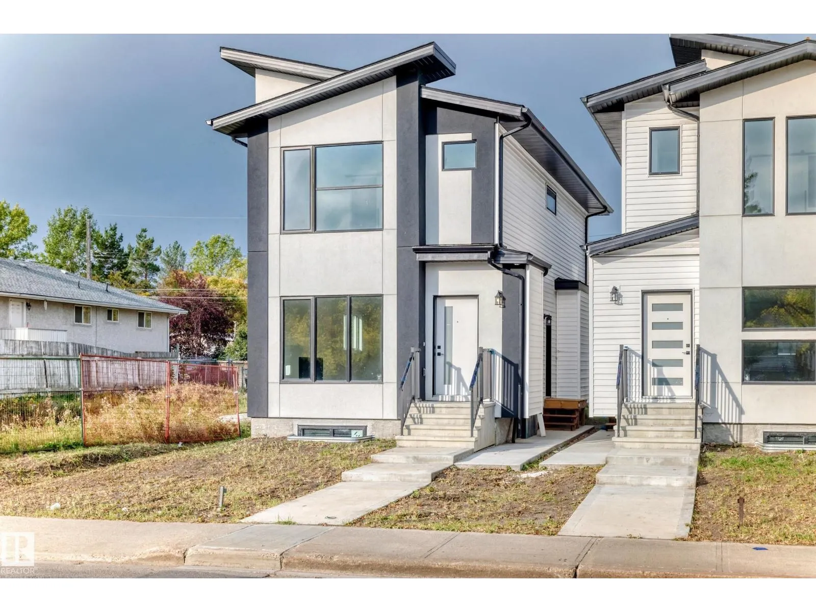 10718 149 ST NW NW