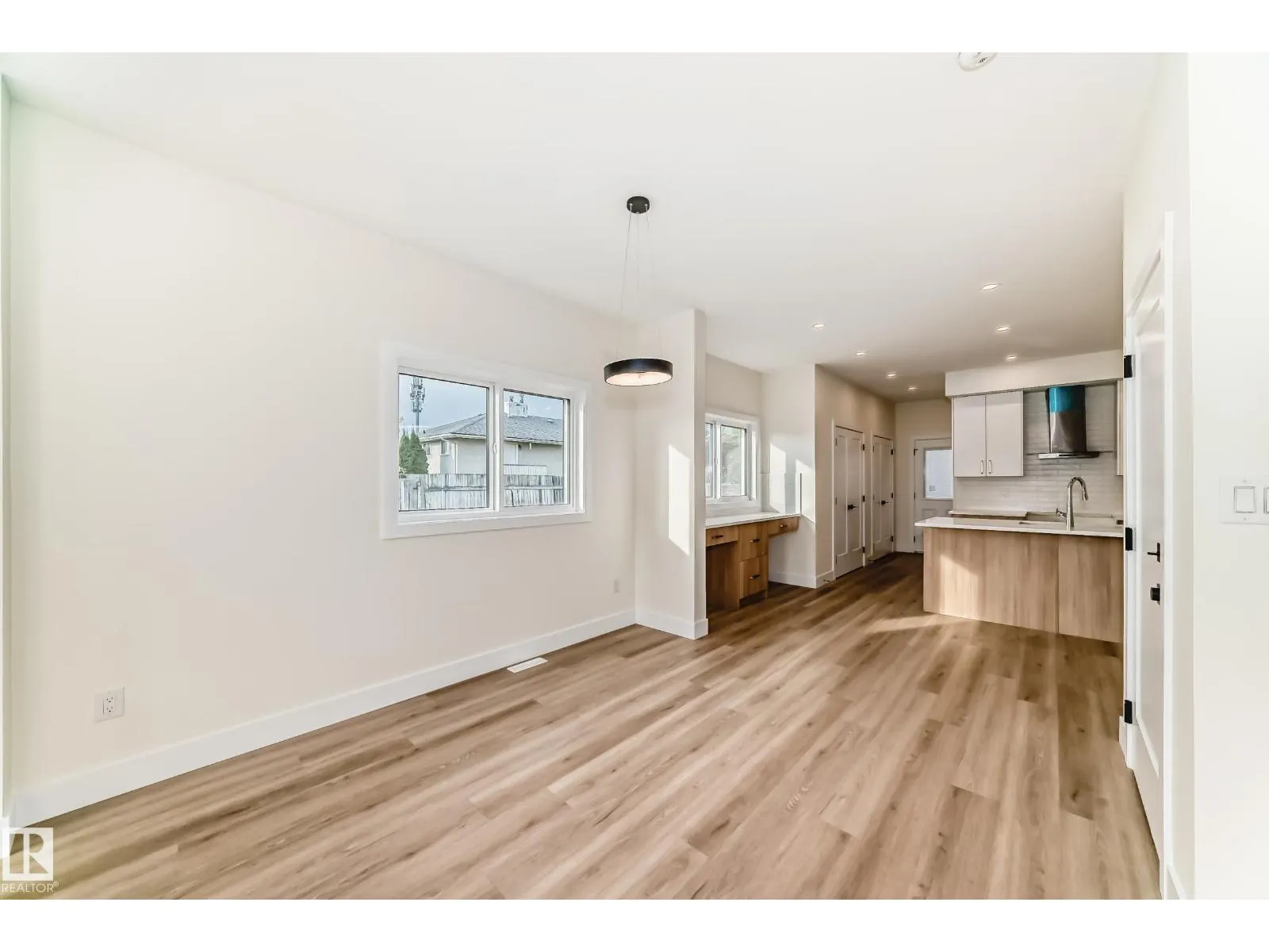 10718 149 ST NW NW