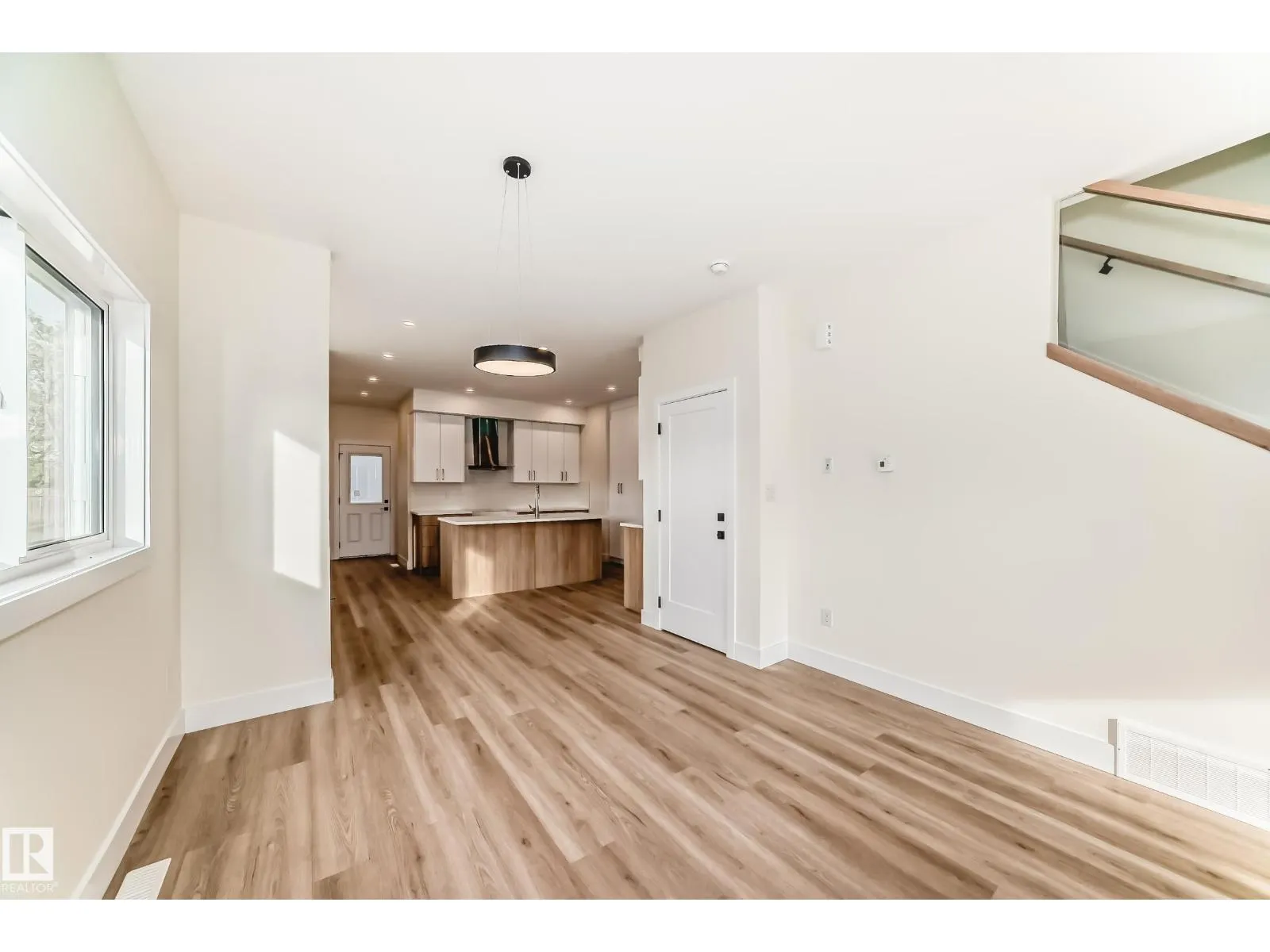 10718 149 ST NW NW