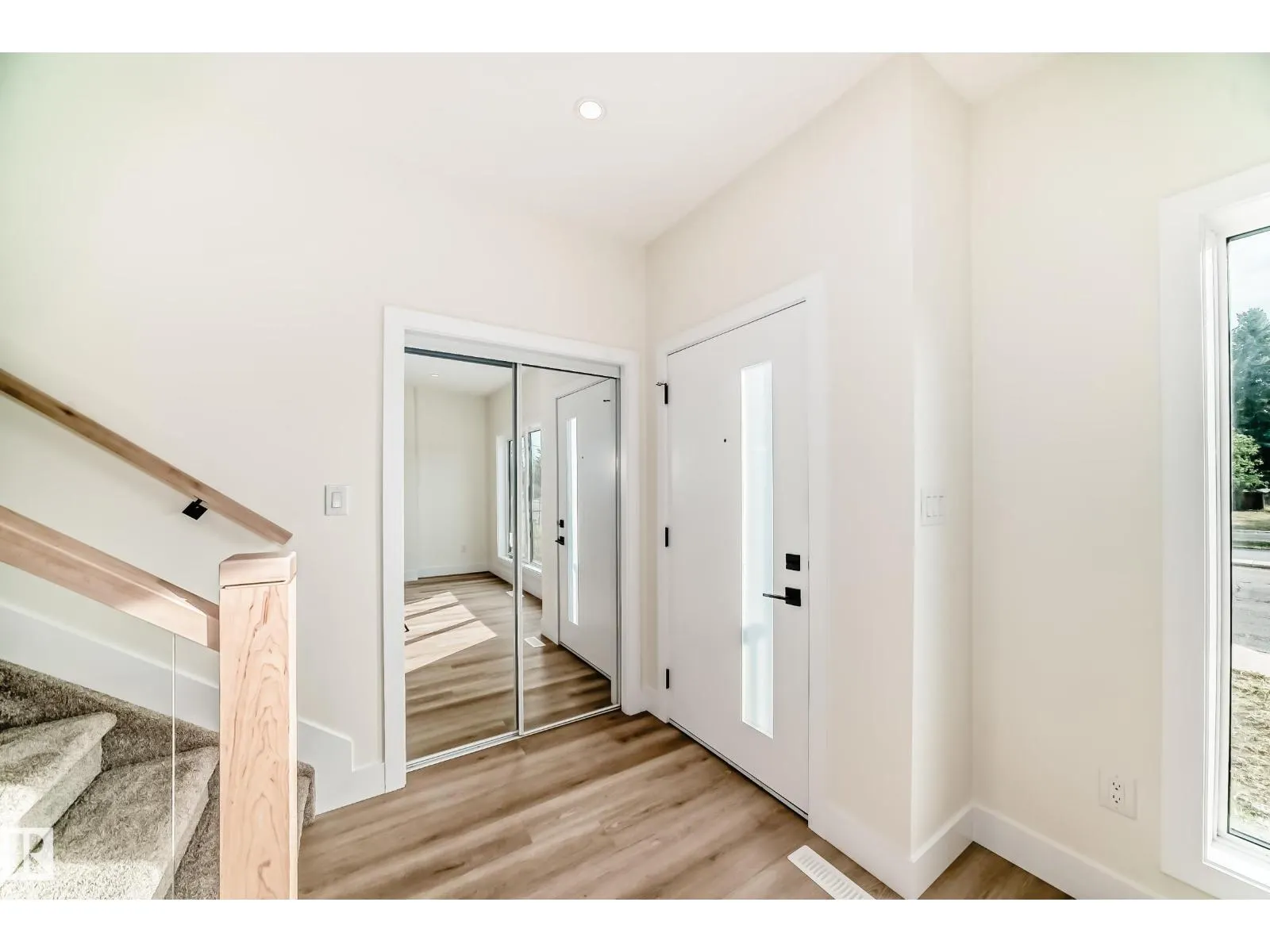 10718 149 ST NW NW