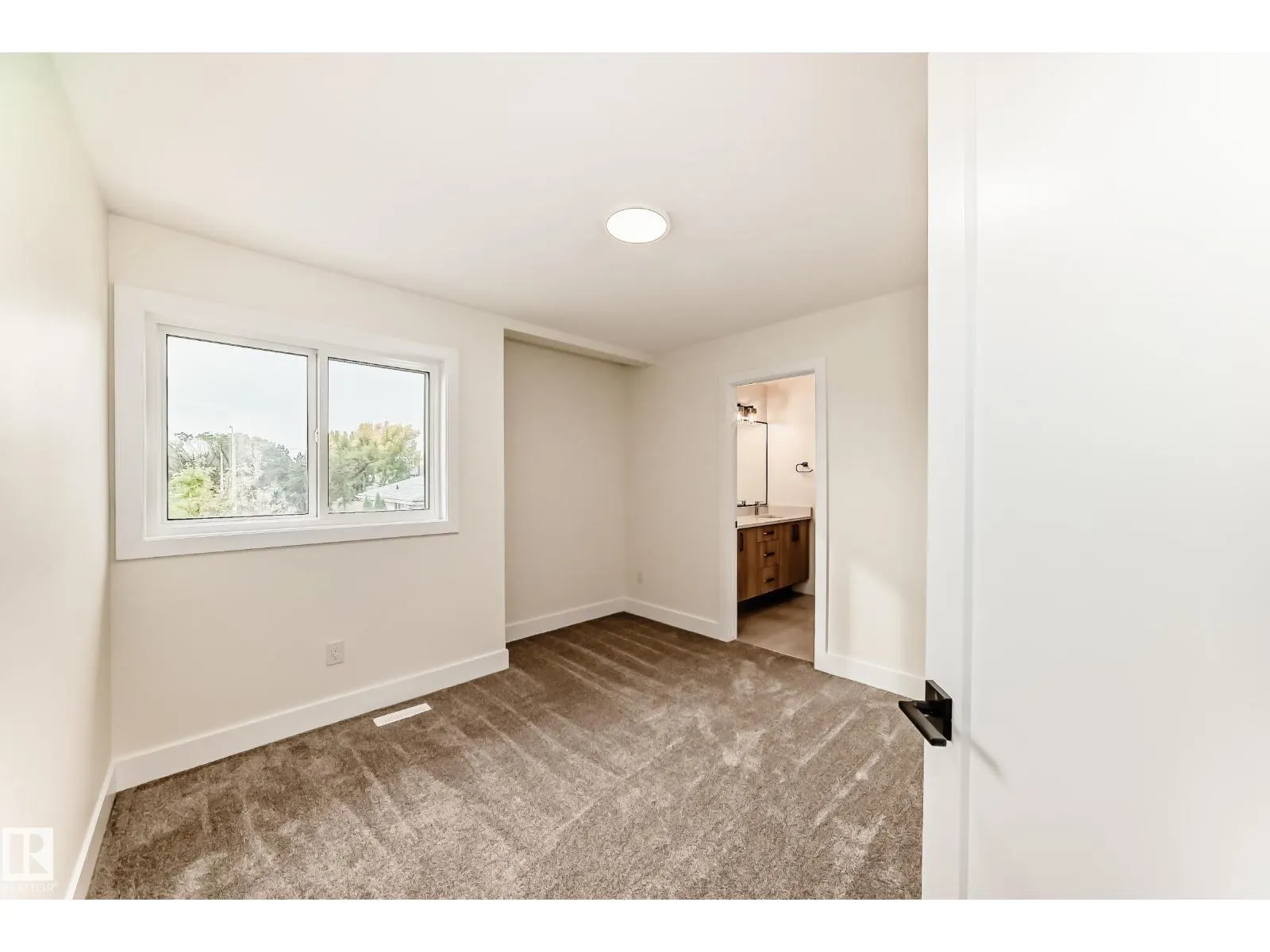 10718 149 ST NW NW