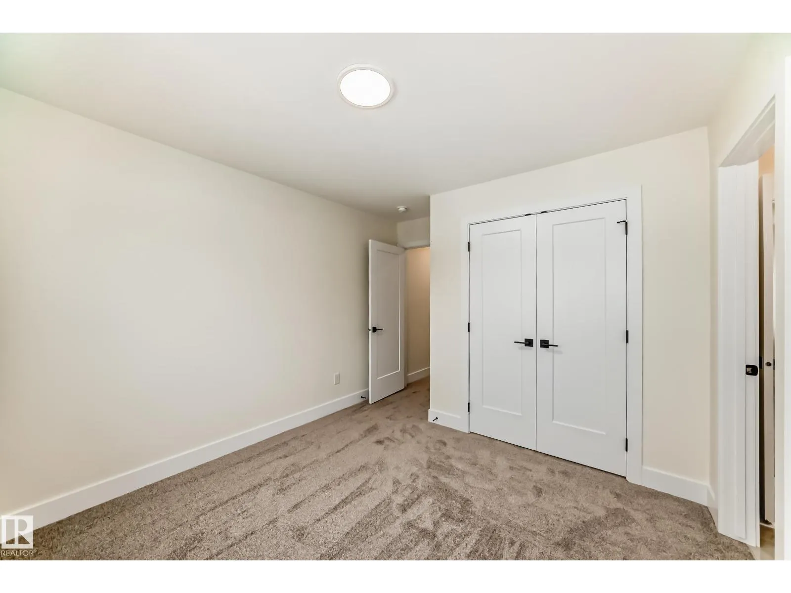 10718 149 ST NW NW