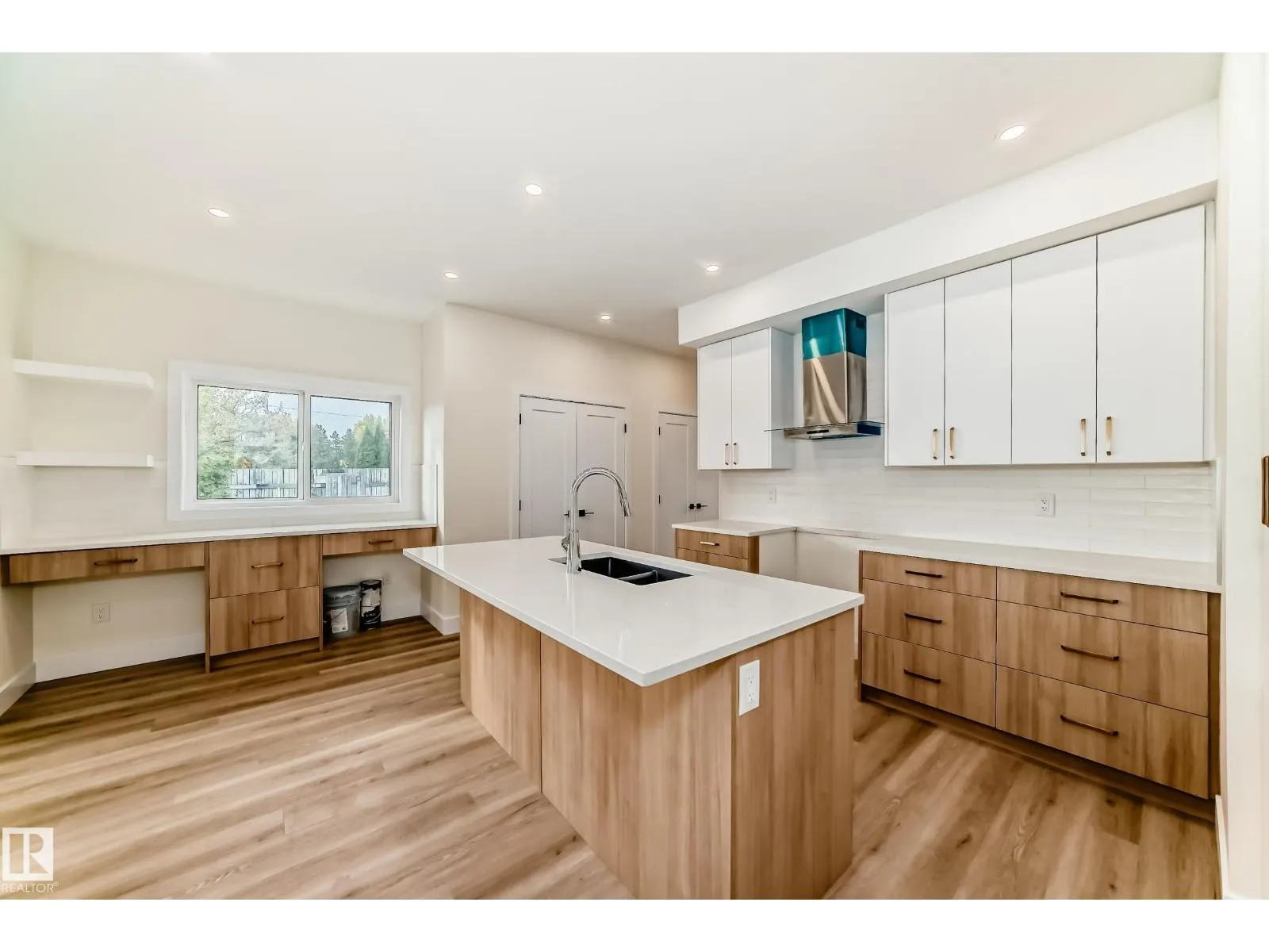 10718 149 ST NW NW
