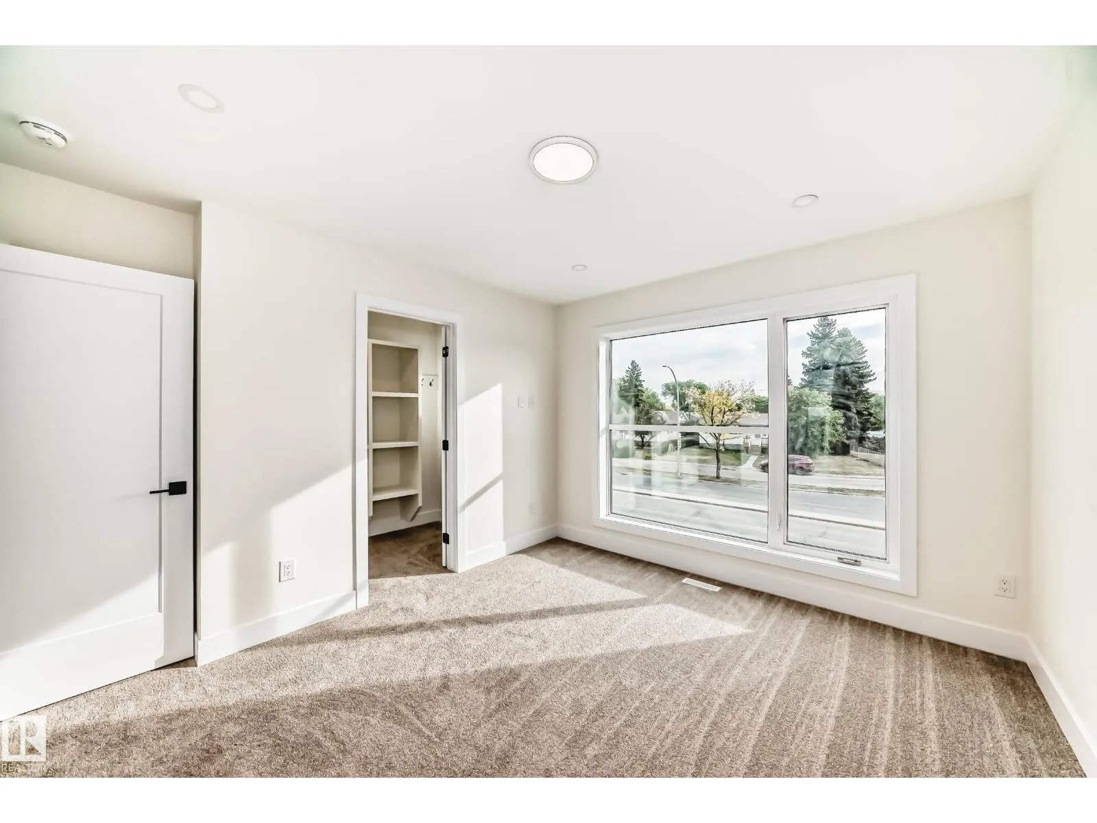 10718 149 ST NW NW