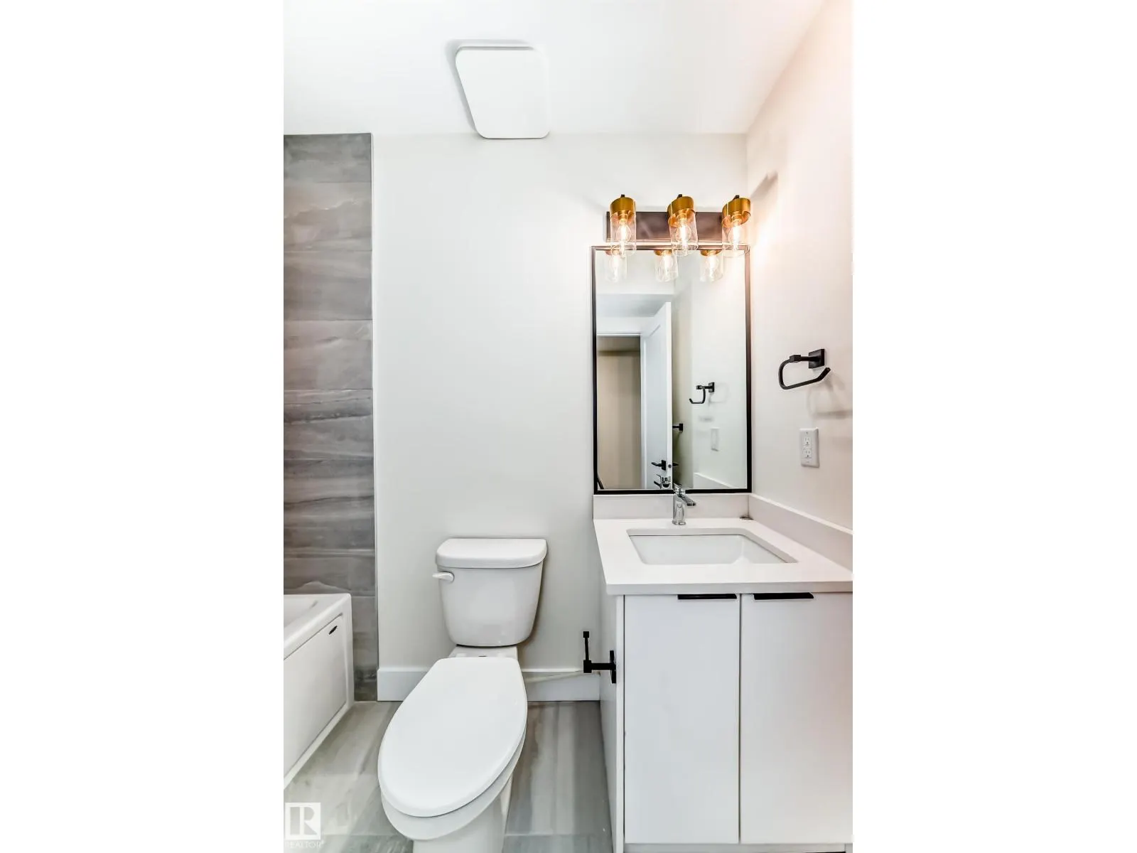 10720 149 ST NW NW