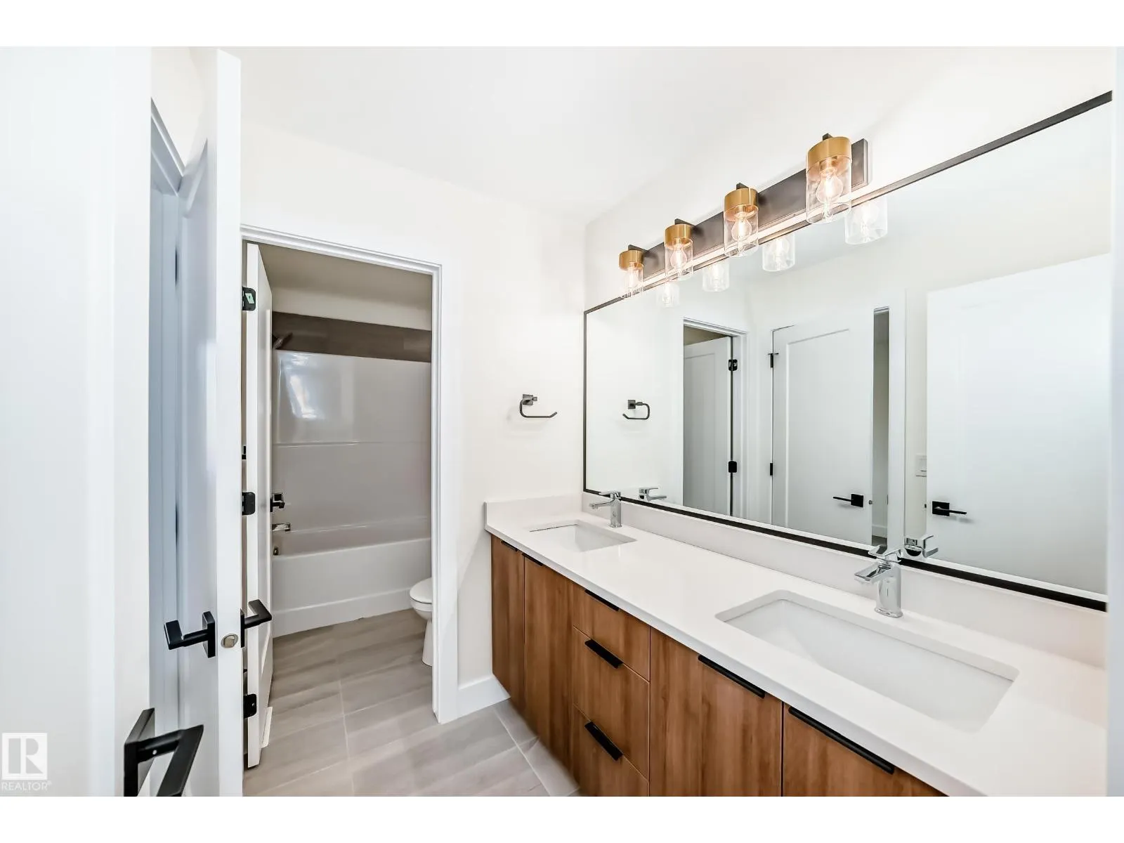 10720 149 ST NW NW