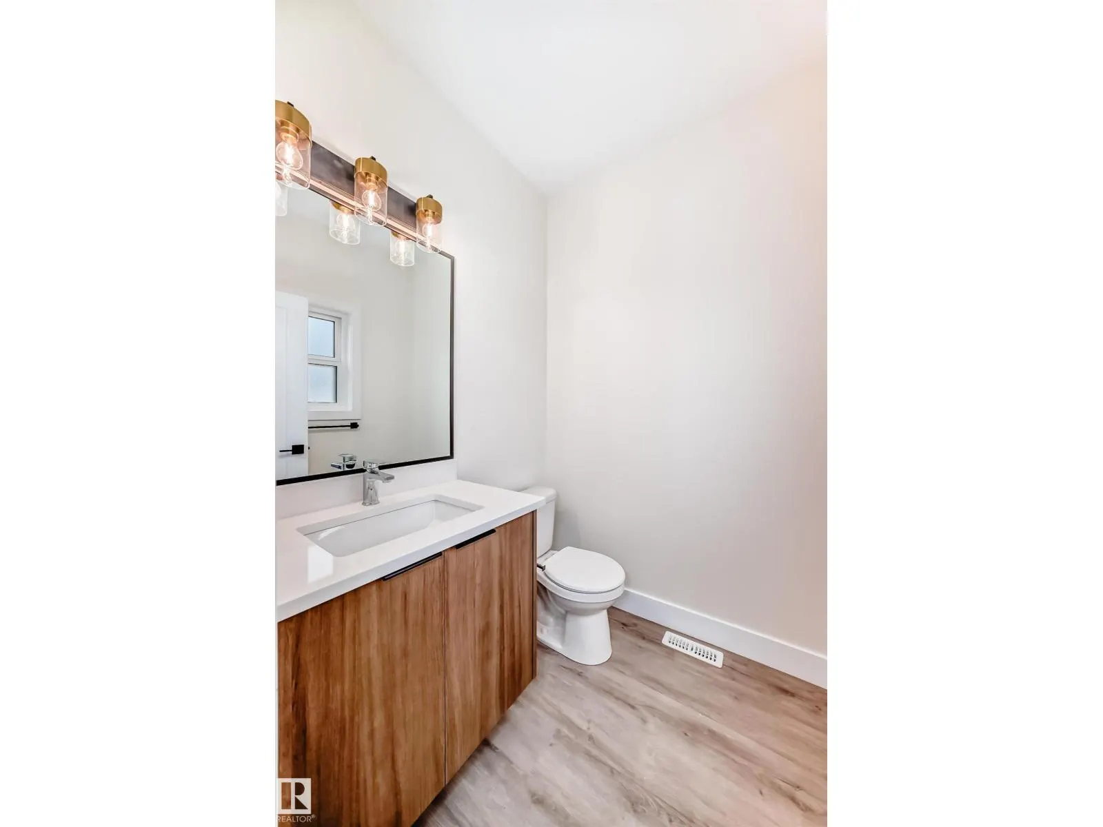 10720 149 ST NW NW