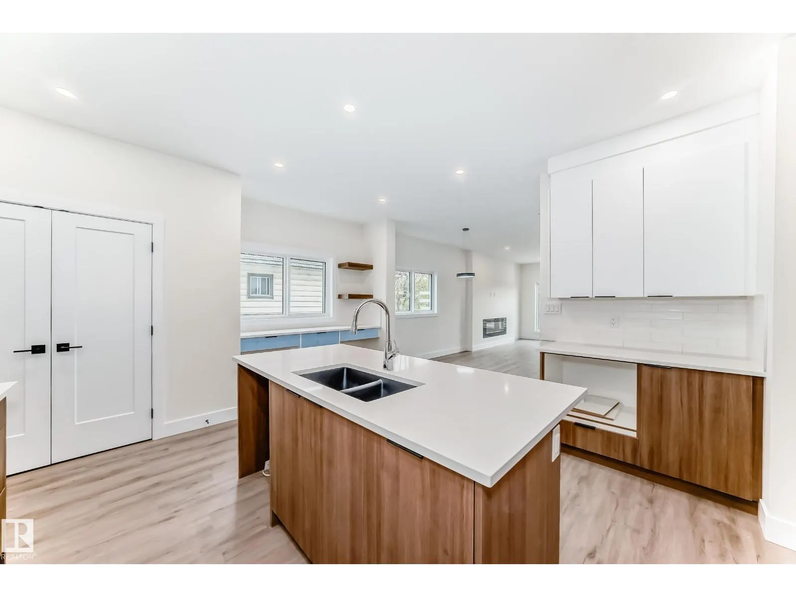 10720 149 ST NW NW