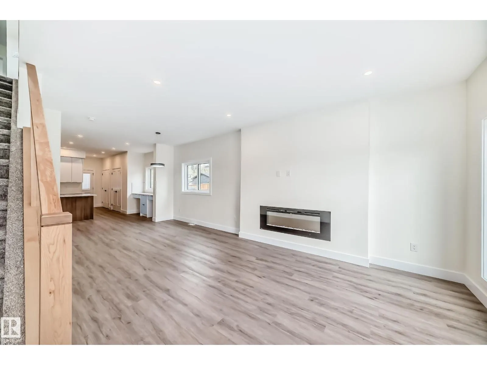 10720 149 ST NW NW