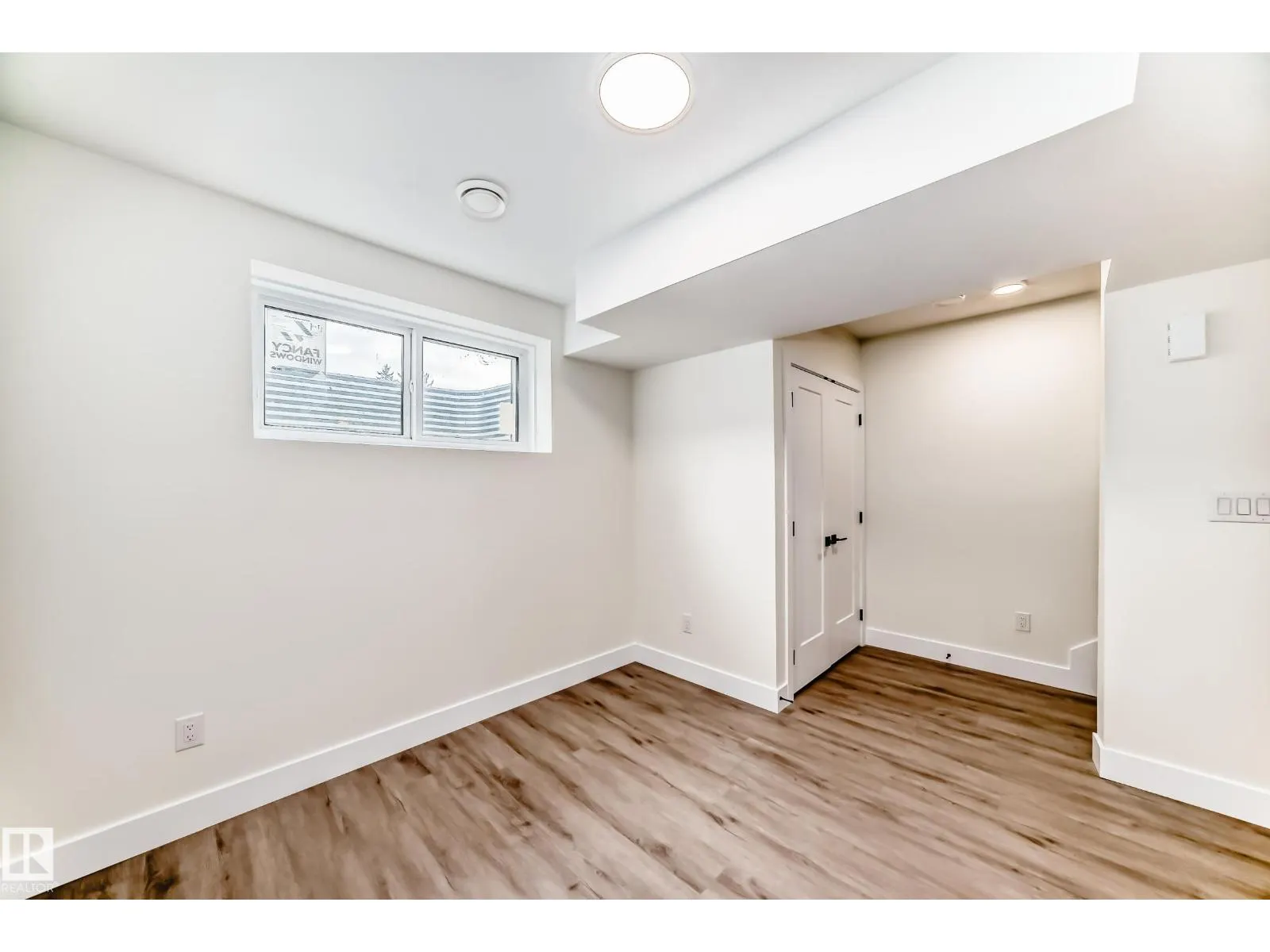 10720 149 ST NW NW