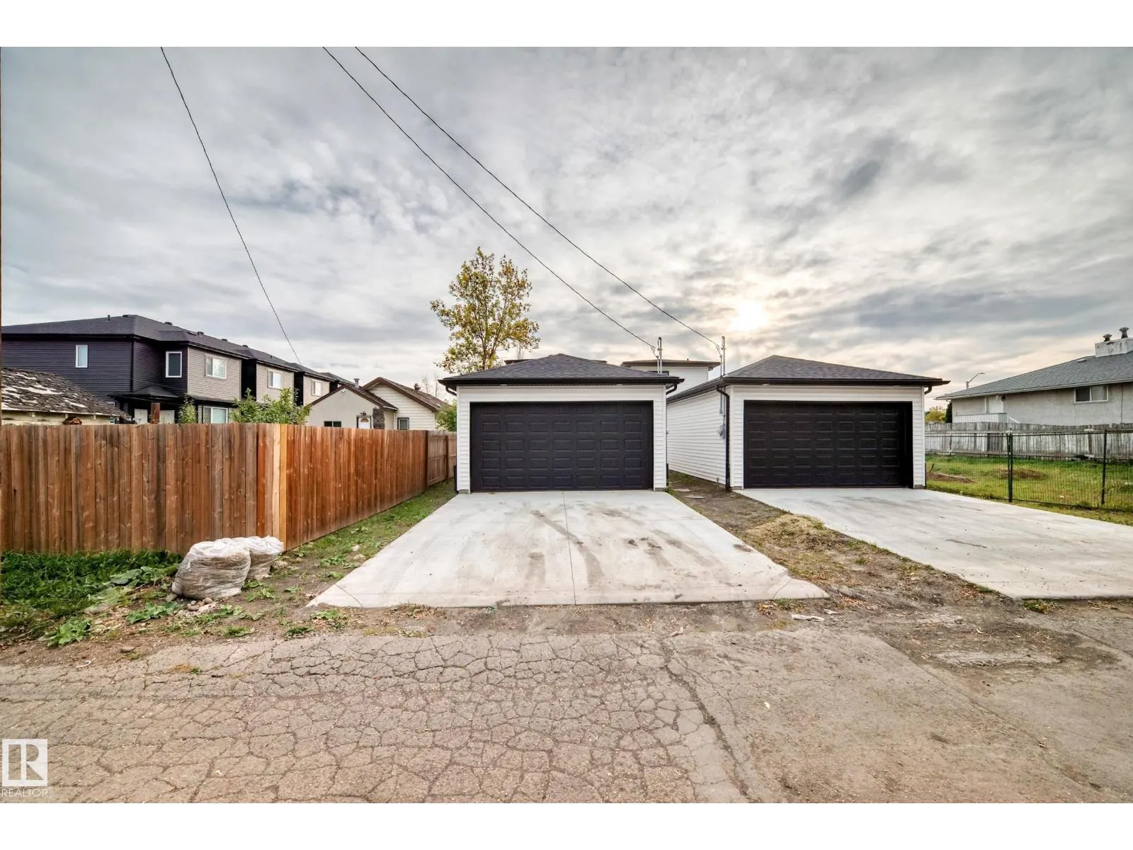 10720 149 ST NW NW
