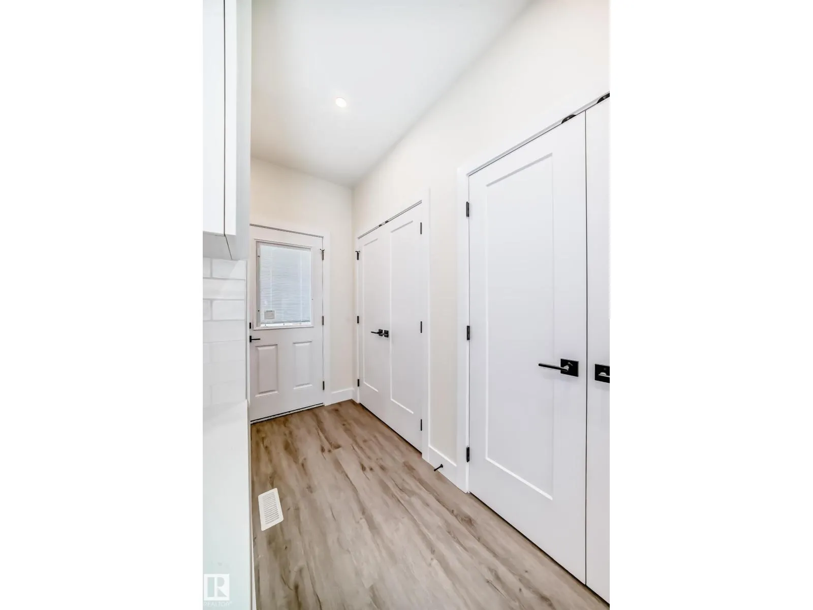 10720 149 ST NW NW