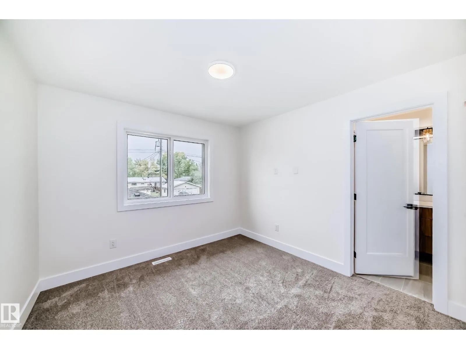 10720 149 ST NW NW