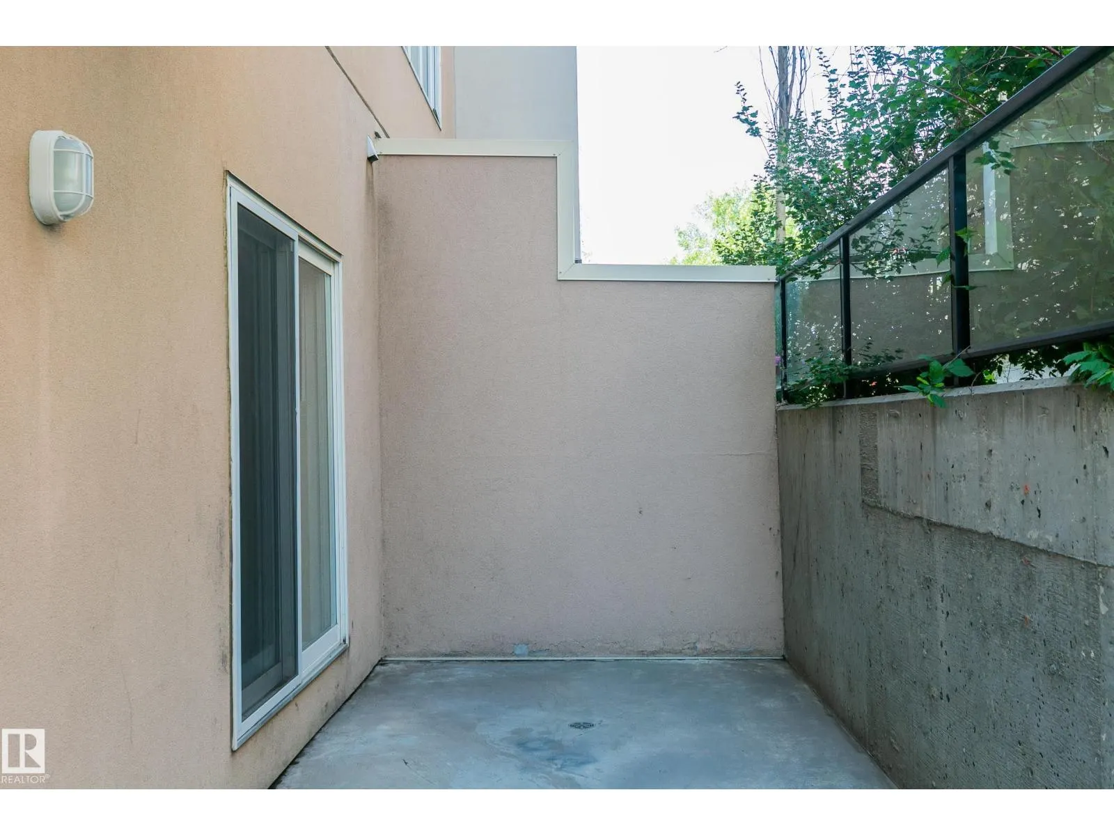 #104 10905 109 ST NW