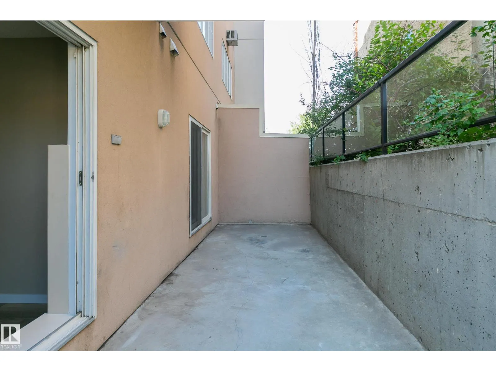 #104 10905 109 ST NW