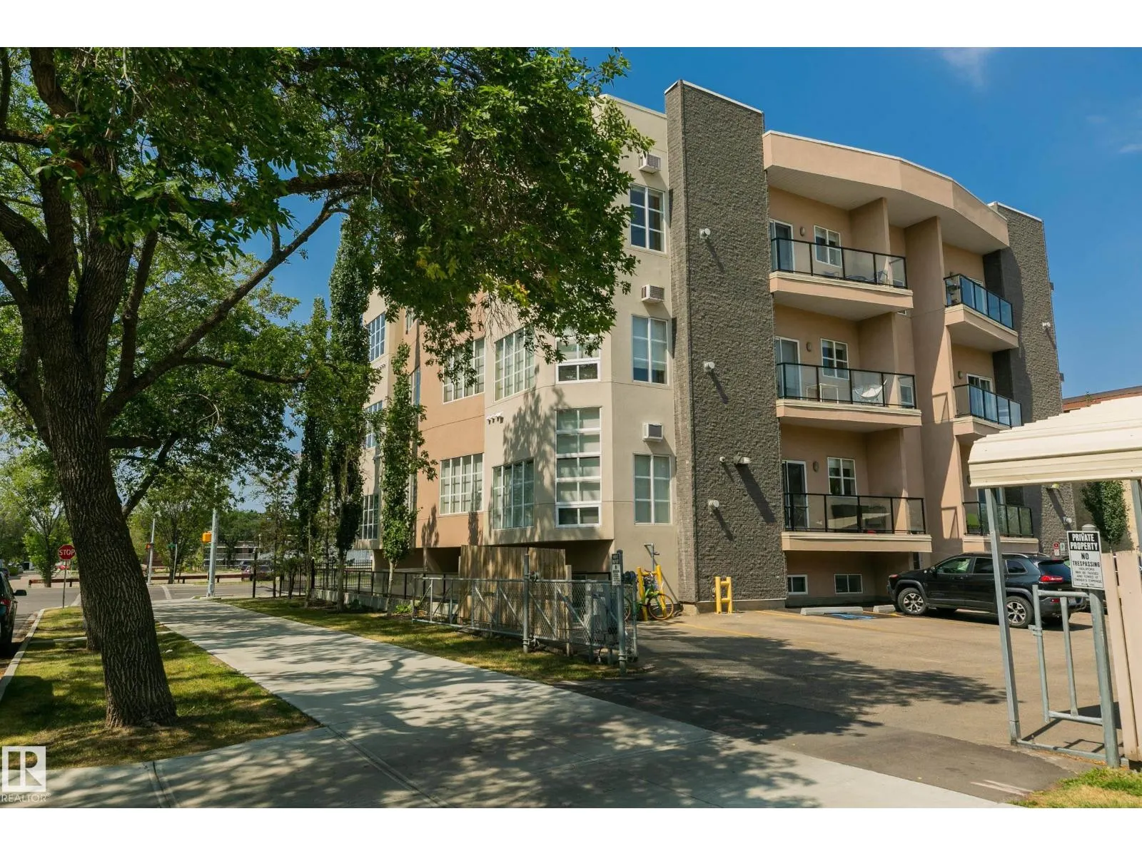 #104 10905 109 ST NW
