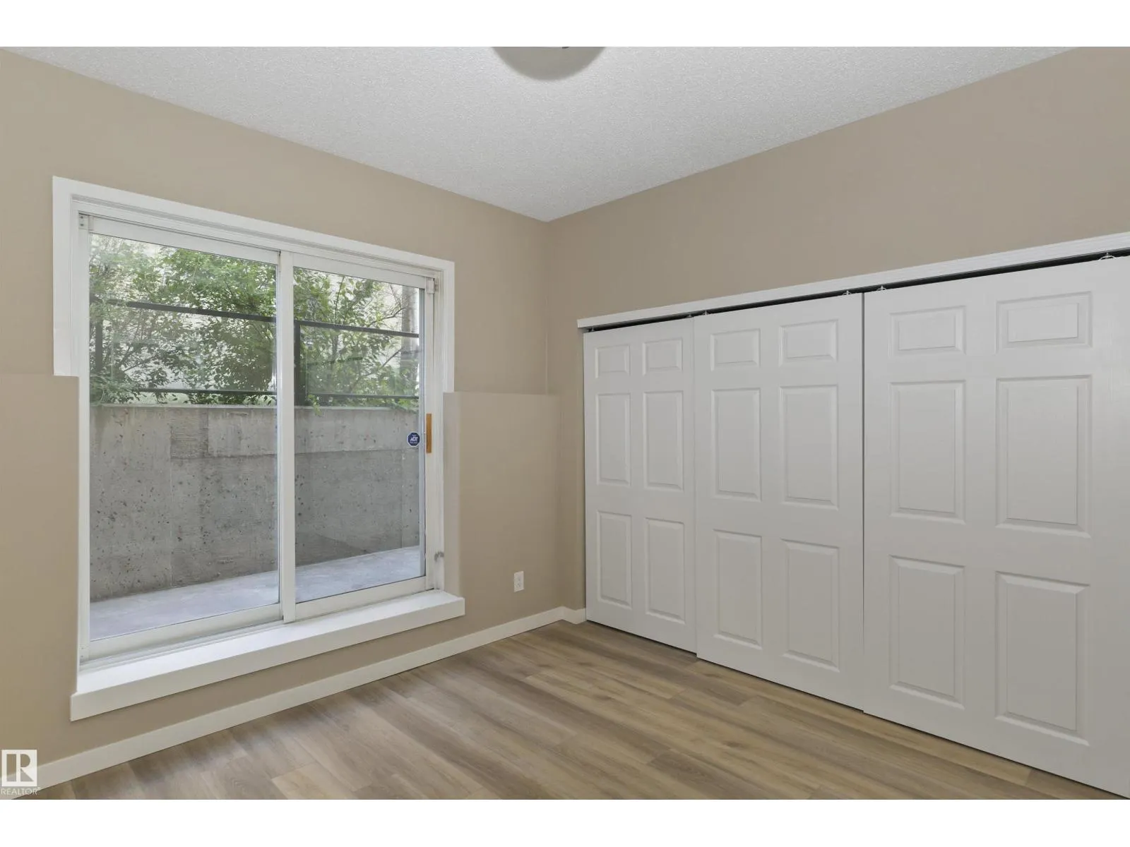 #104 10905 109 ST NW