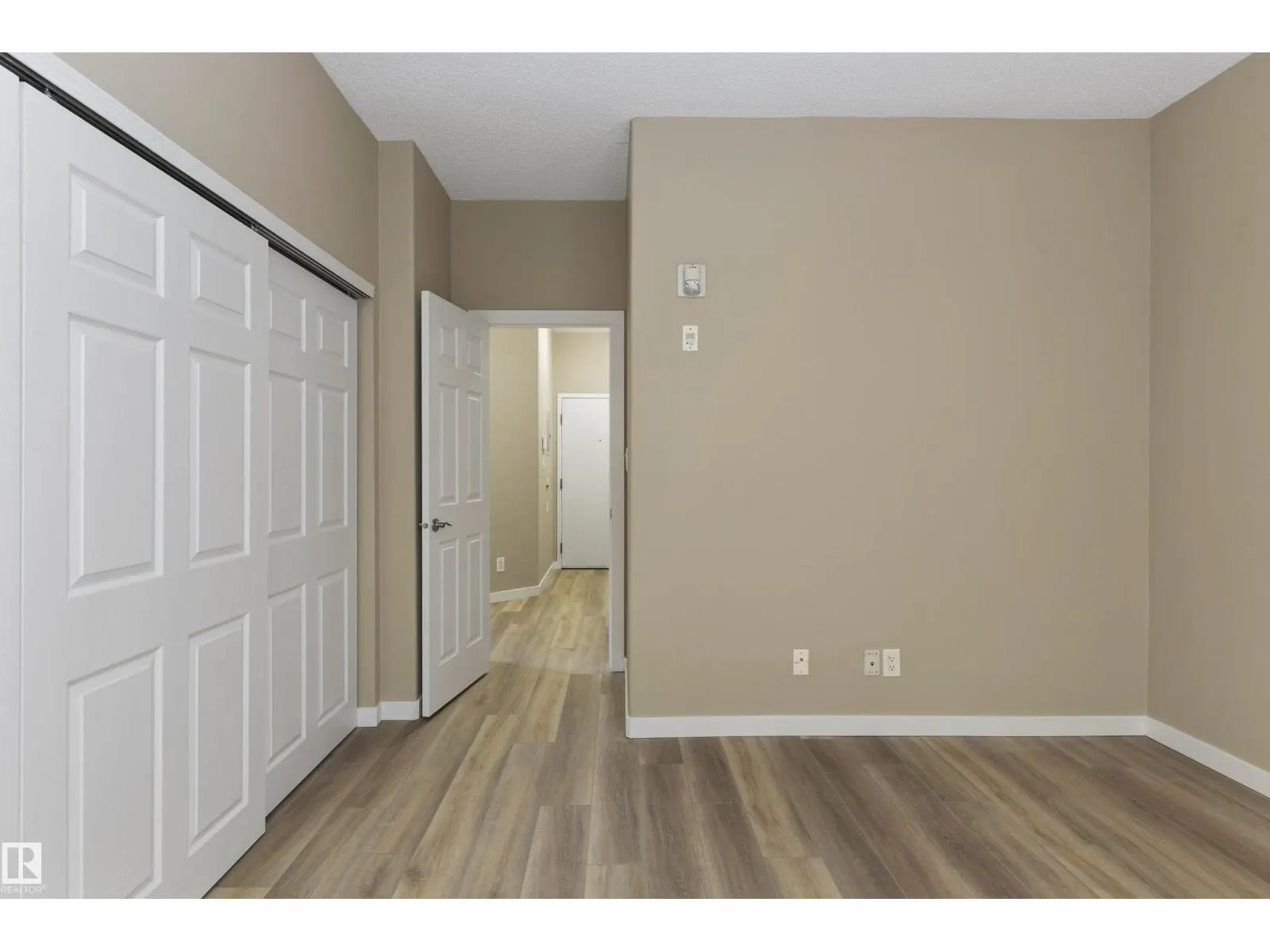 #104 10905 109 ST NW