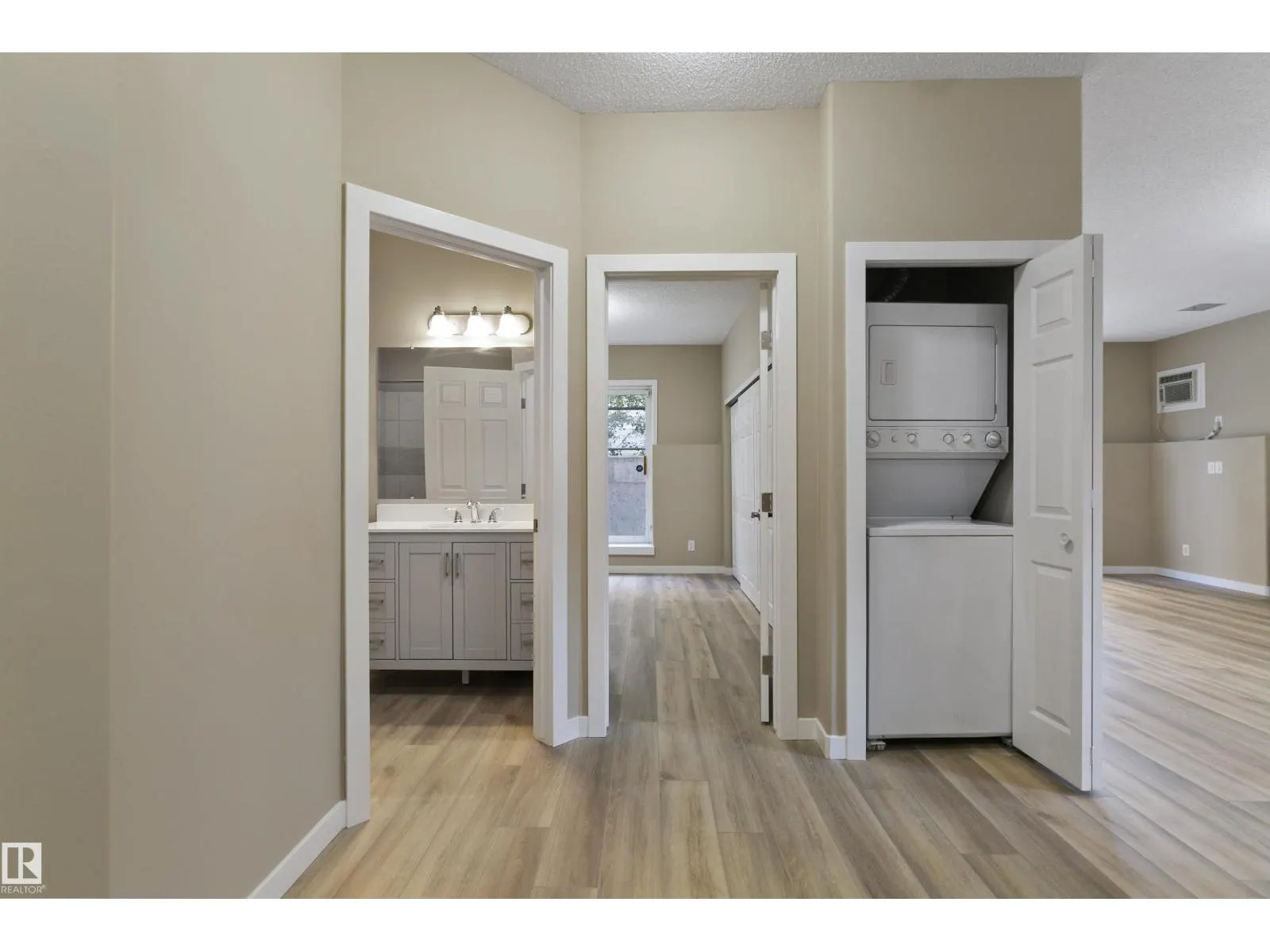 #104 10905 109 ST NW