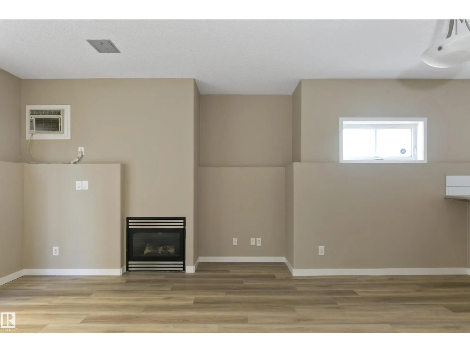 #104 10905 109 ST NW