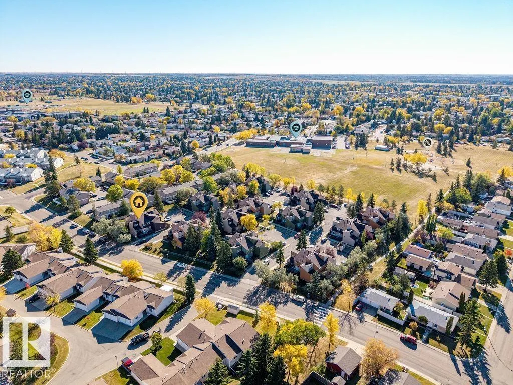 8005 27 AV NW
