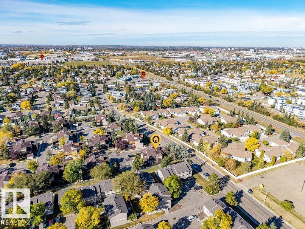 8005 27 AV NW