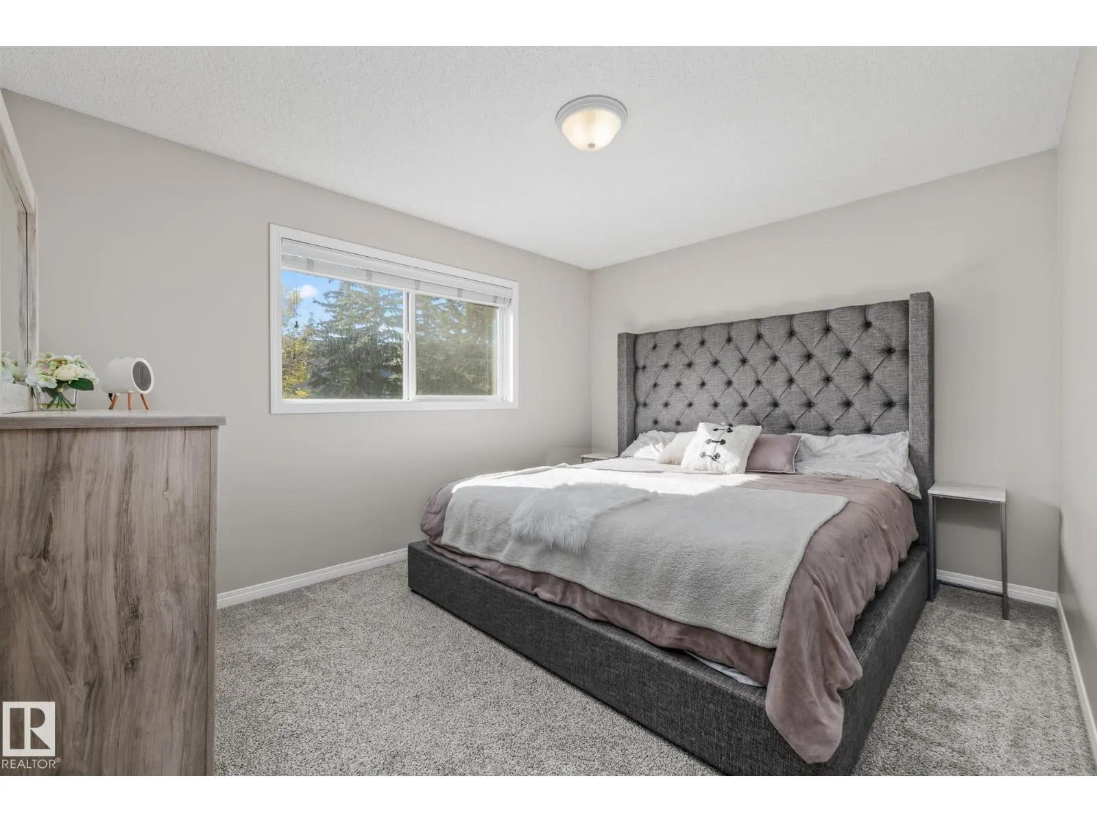 #3 303 LEGER WY NW