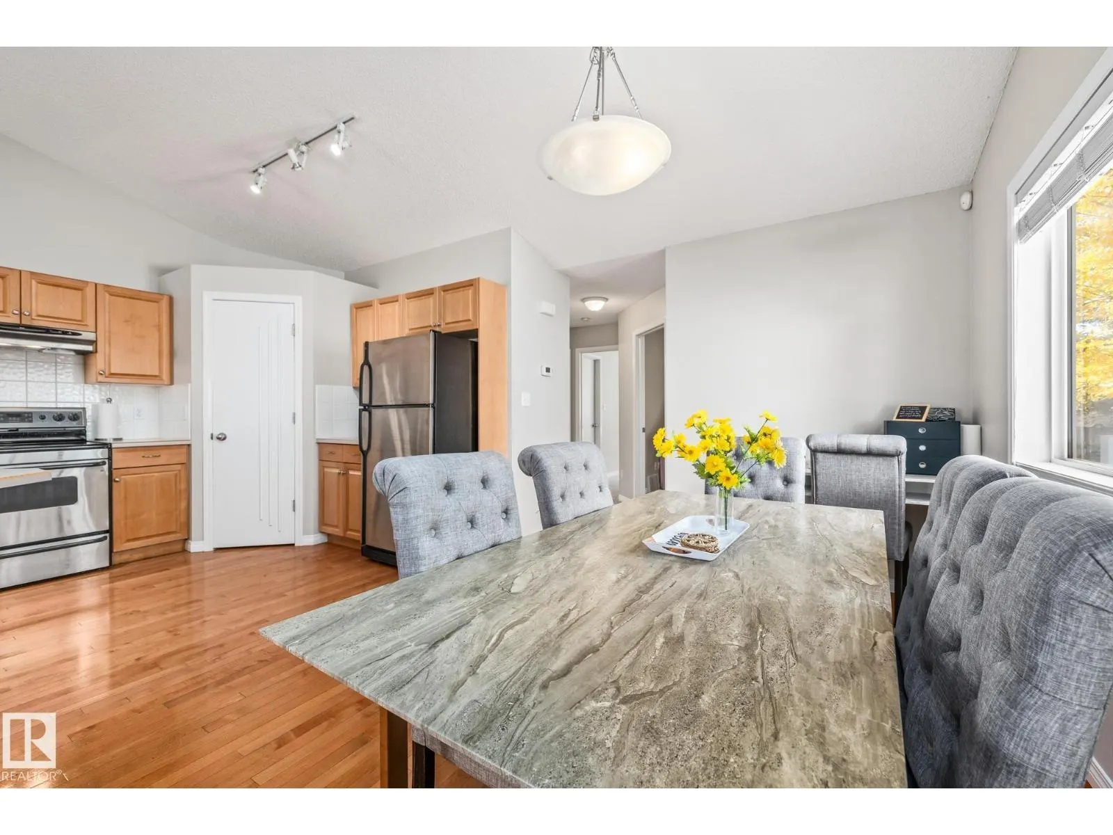 #3 303 LEGER WY NW