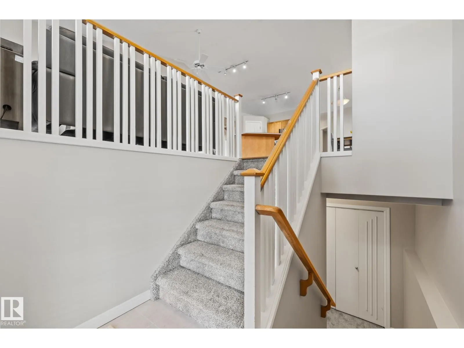 #3 303 LEGER WY NW