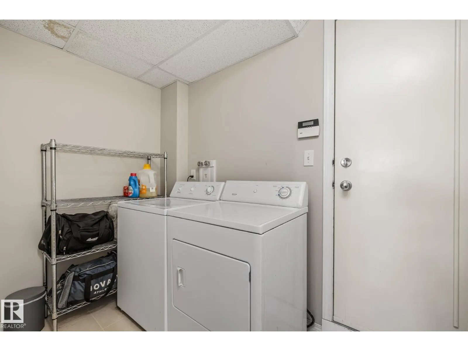 #3 303 LEGER WY NW