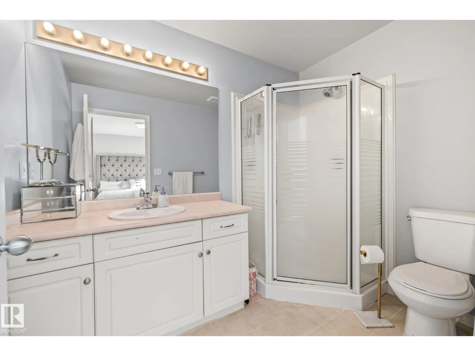 #3 303 LEGER WY NW