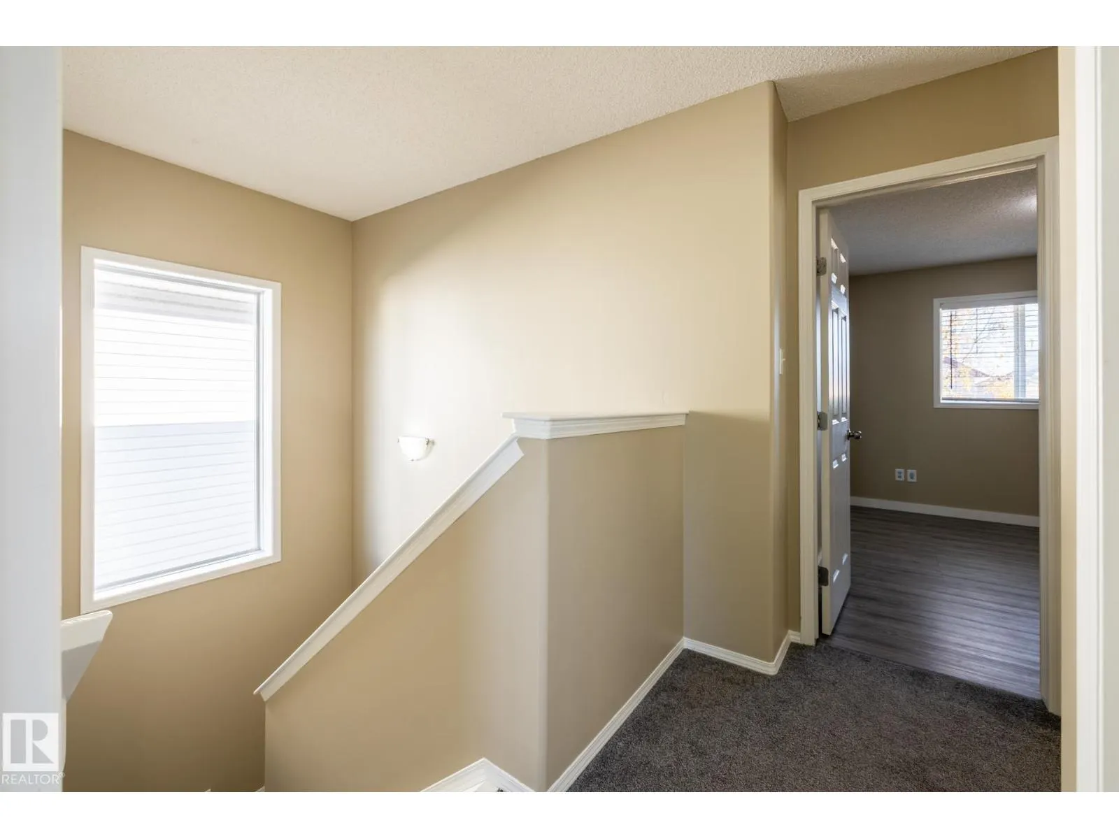 628 88 ST SW