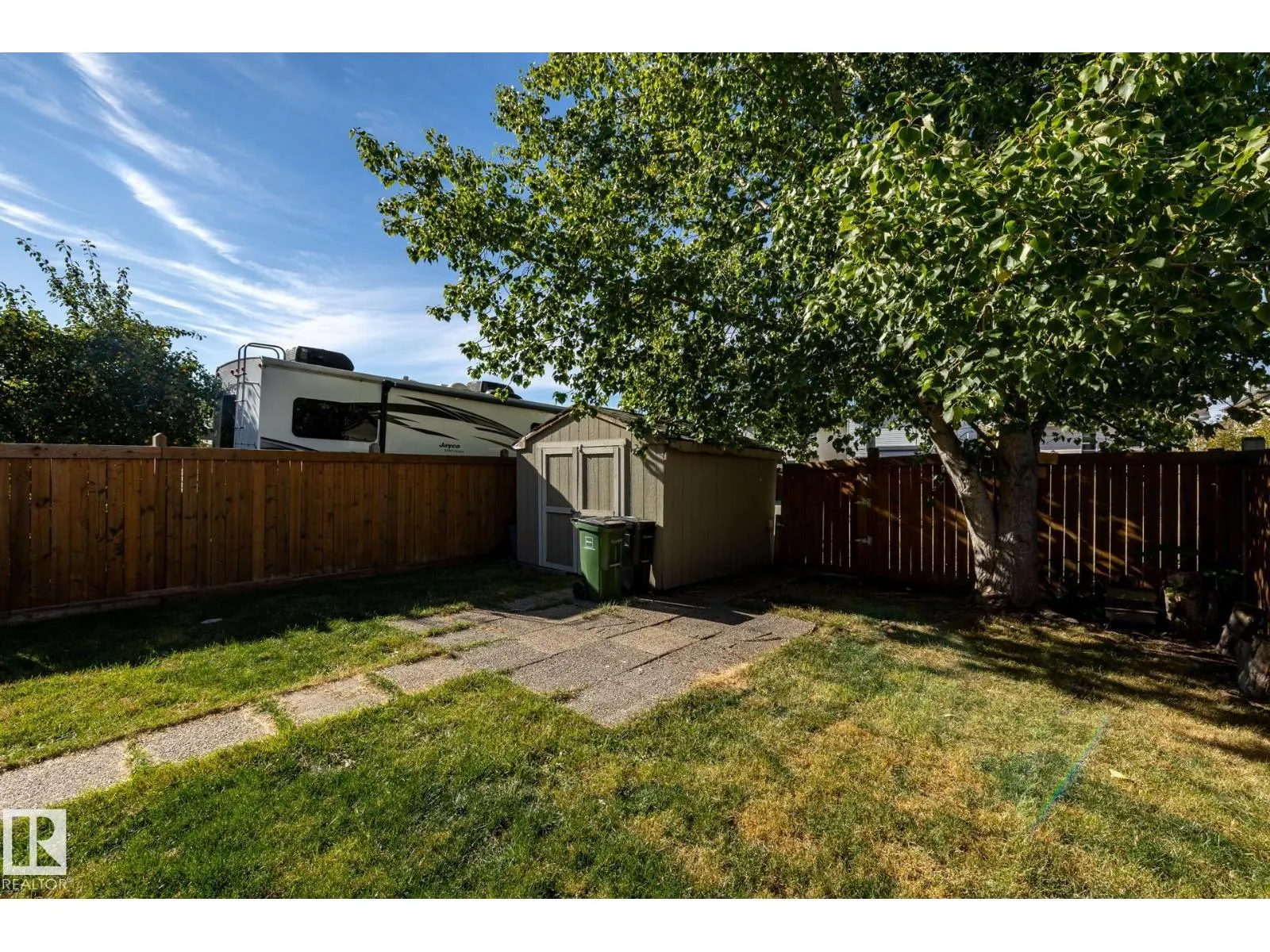 628 88 ST SW