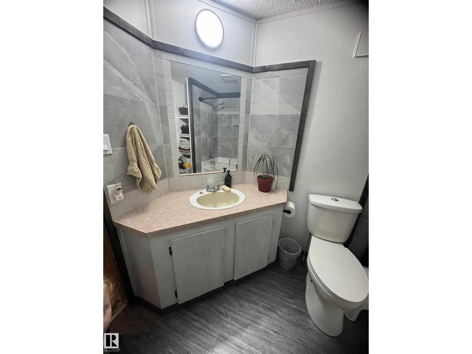 4815 50 ST
