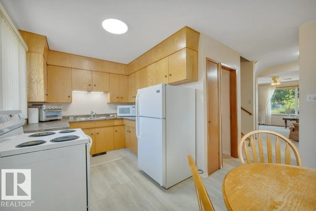 6059 106 ST NW