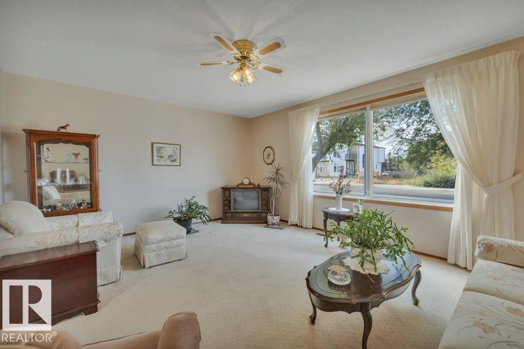 6059 106 ST NW