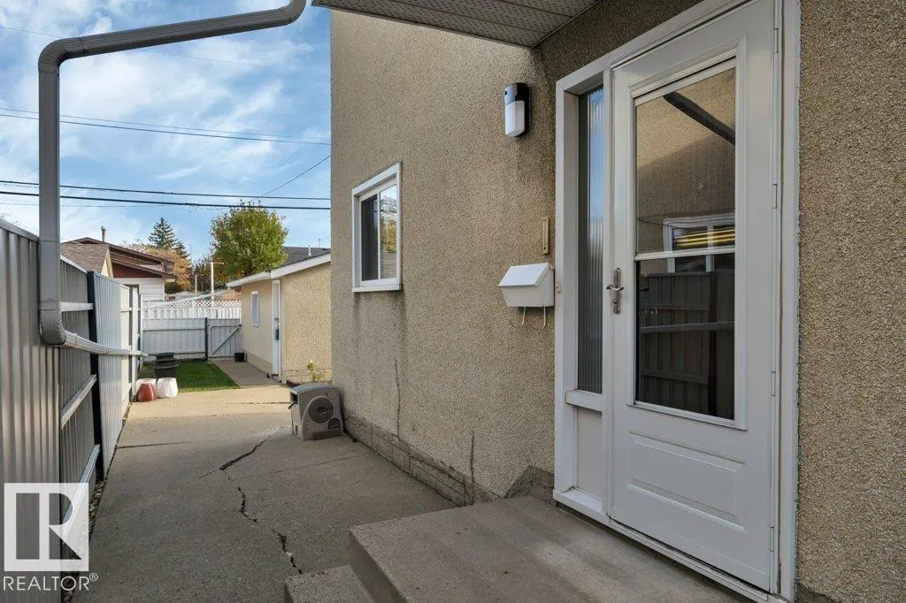 6059 106 ST NW