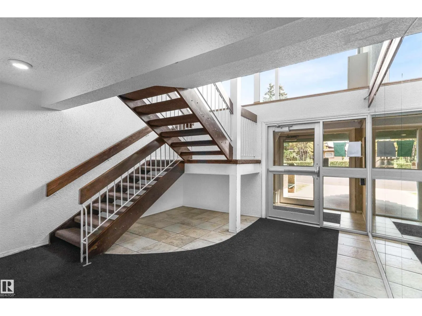 #403 1620 48 ST NW