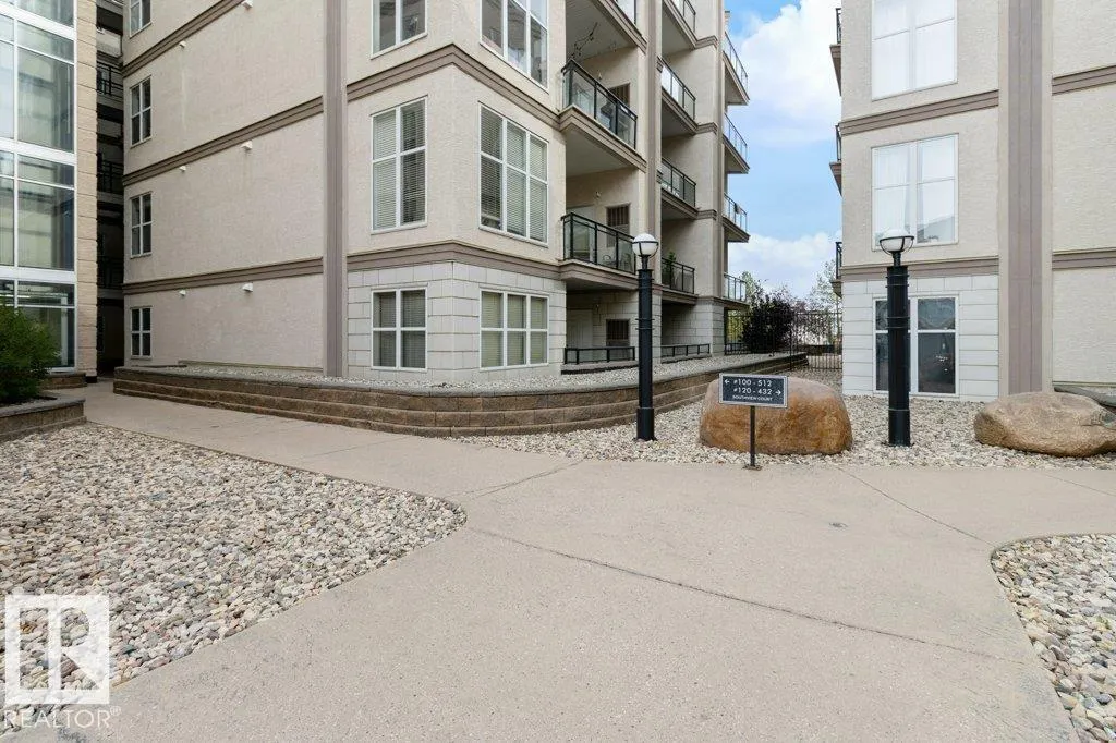 #200 4835 104A ST NW NW