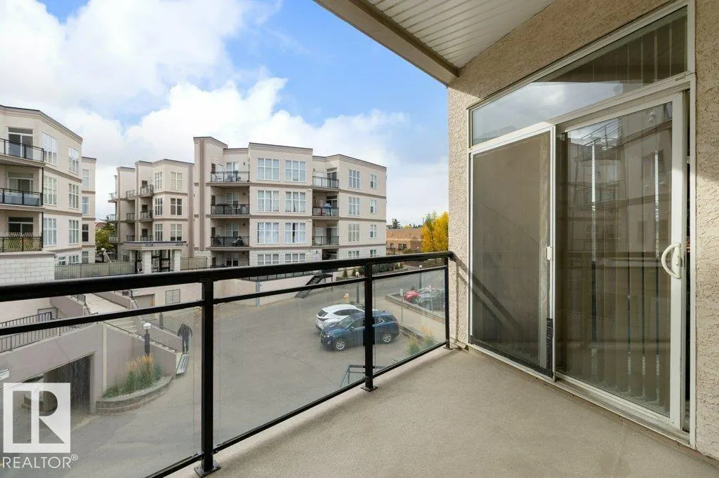 #200 4835 104A ST NW NW