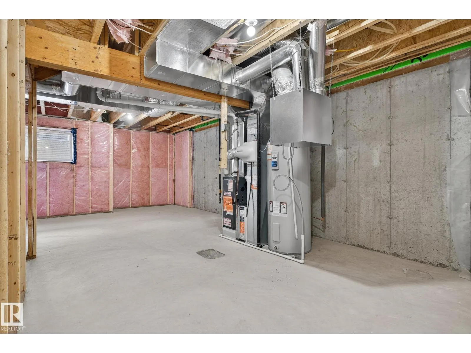 #35 2710 66 ST SW