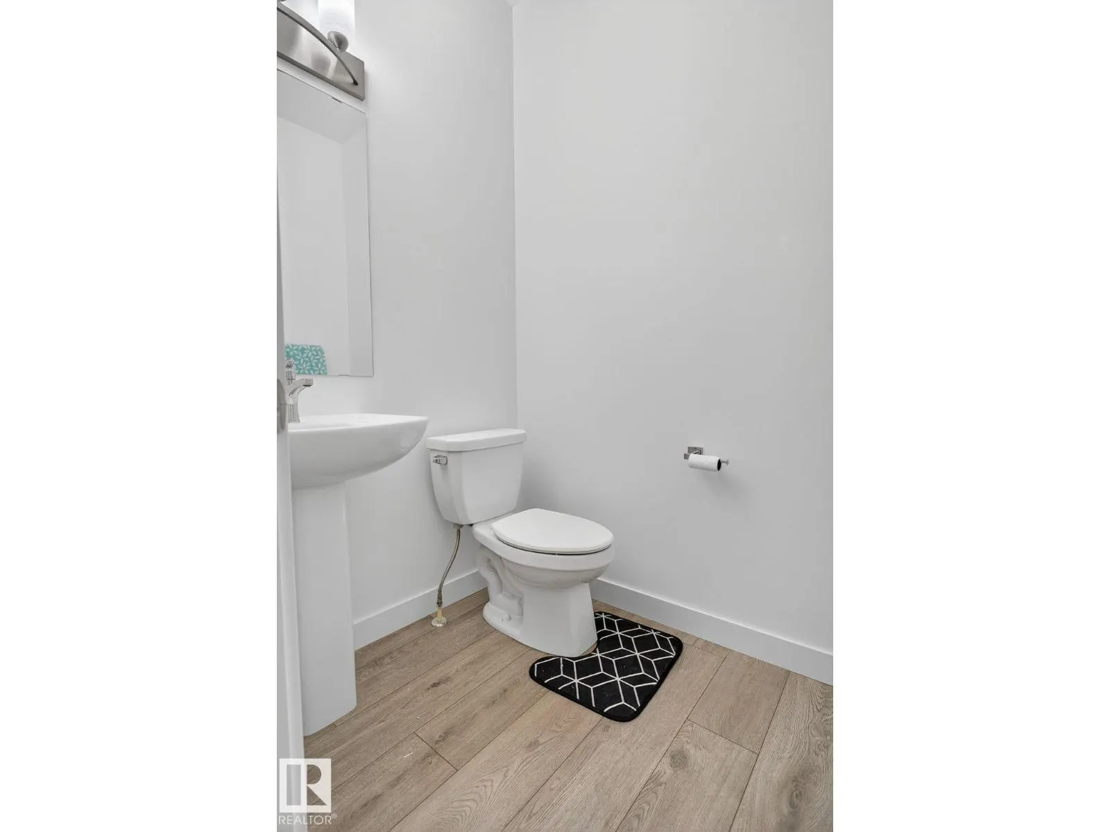 #35 2710 66 ST SW