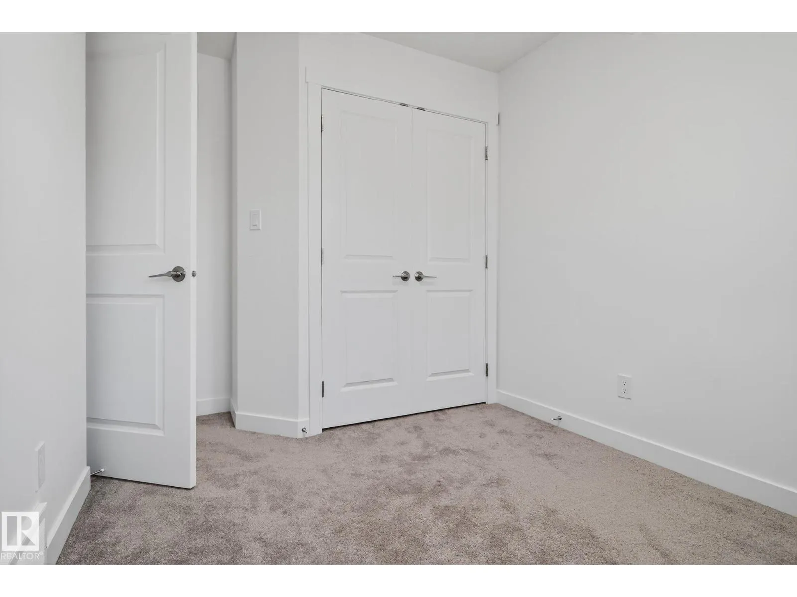 #35 2710 66 ST SW
