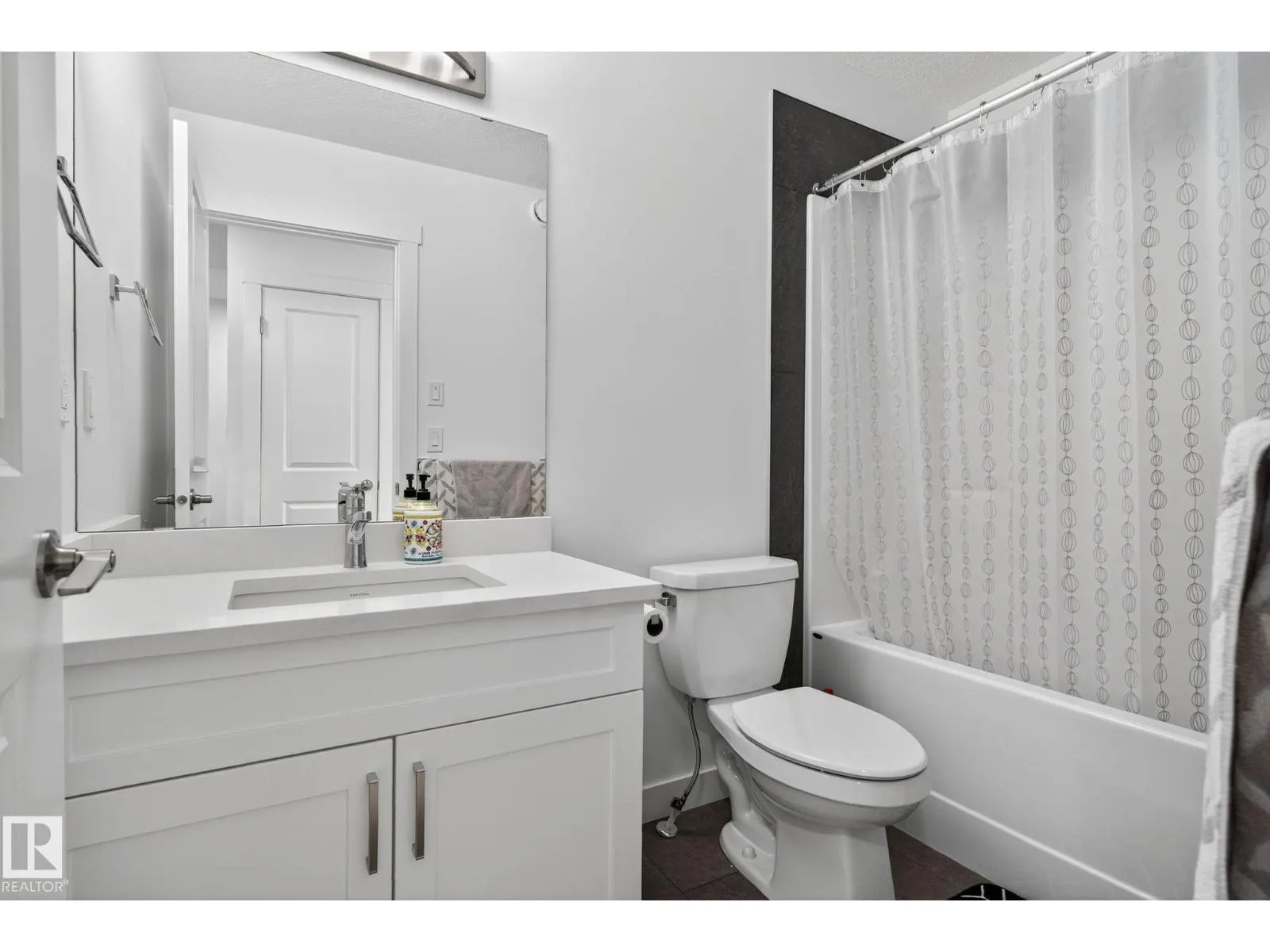 #35 2710 66 ST SW