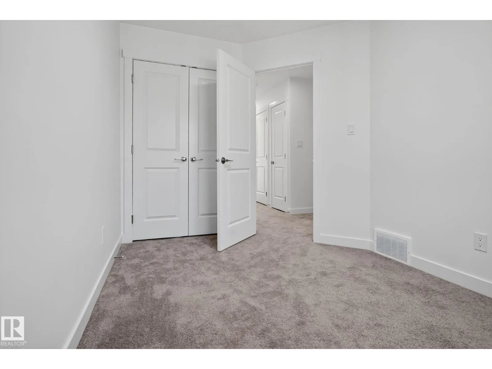#35 2710 66 ST SW