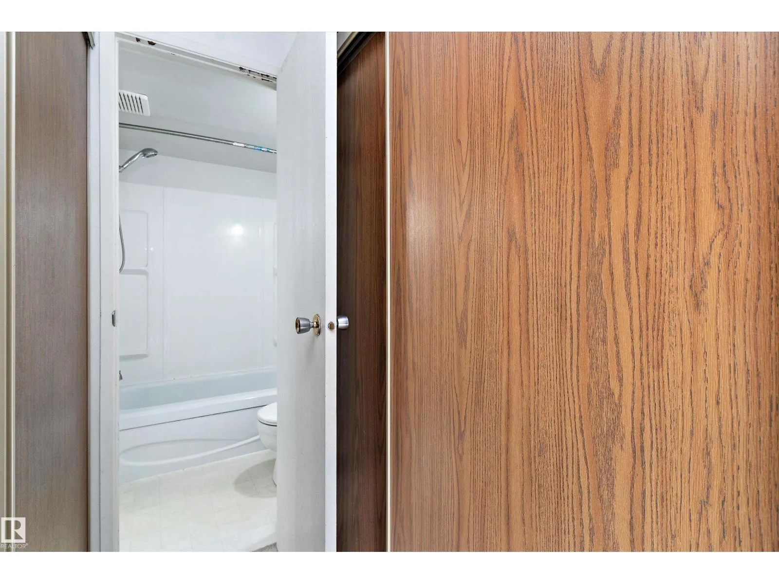 #105 32 ALPINE PL